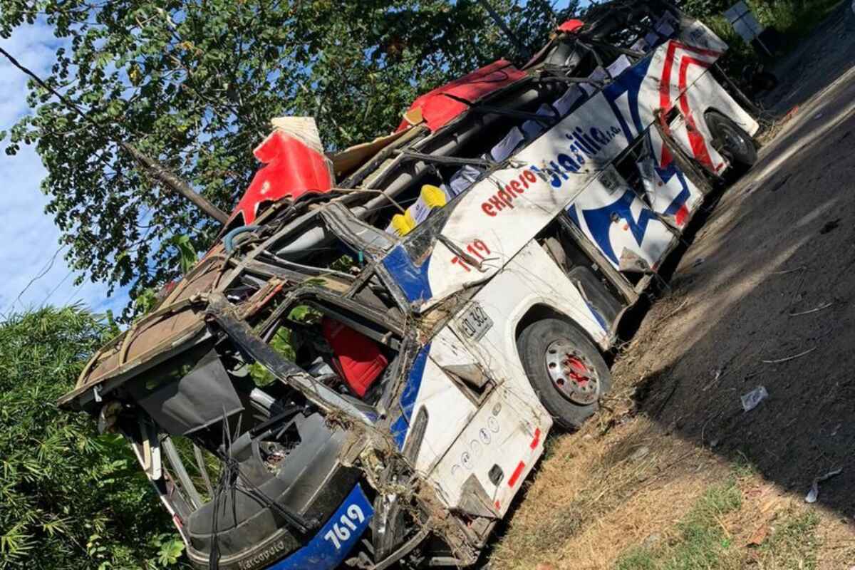 Tragedia en Santander: ocho venezolanos y un boliviano entre los muertos por accidente de bus