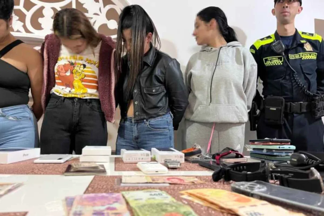 Policía recupera pertenencias de tres argentinos hurtados con escopolamina en El Poblado- en Medellín