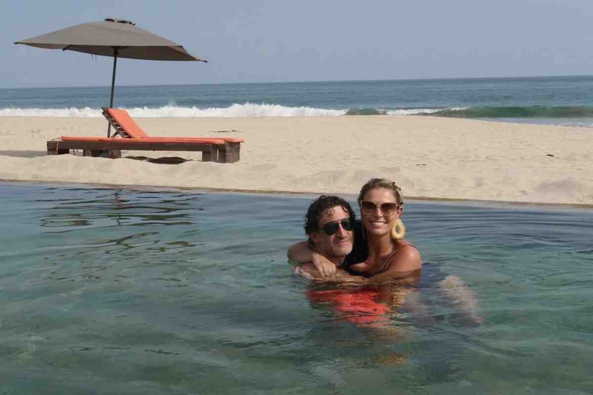 Simón Brand y Catalina Maya, muy junticos en una piscina-qué dice claudia Bahamón