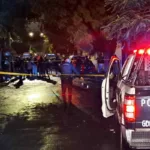 Asesinan a padre y su hija de 17 años afuera de su casa en Guadalajara