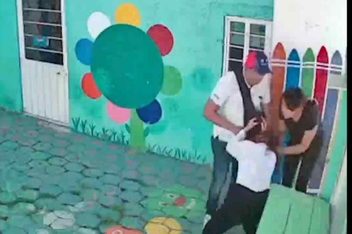 Padres agresores de maestra en Cuautitlán Izcalli