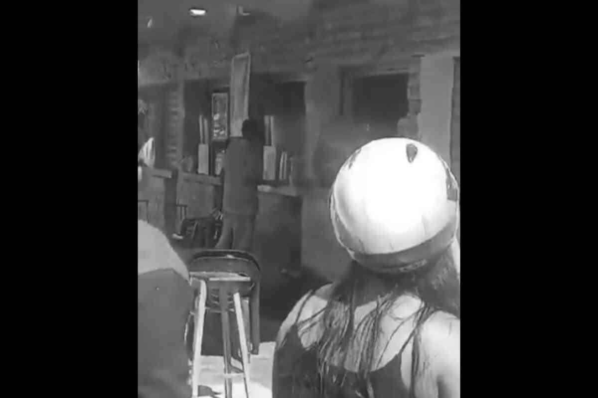 Sicarios matan a dos policías mientras comían en Samborondón y les roban sus armas