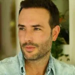 Sebastián Martínez cuenta cómo la rosácea le cambió la vida y cómo la está superando
