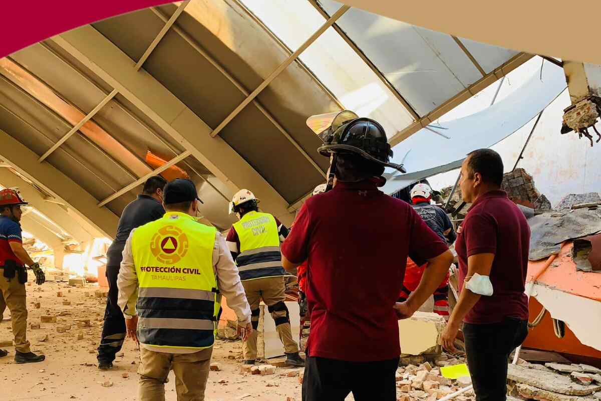 Derrumbe de techo en colegio Antonio Repiso deja 3 personas lesionadas