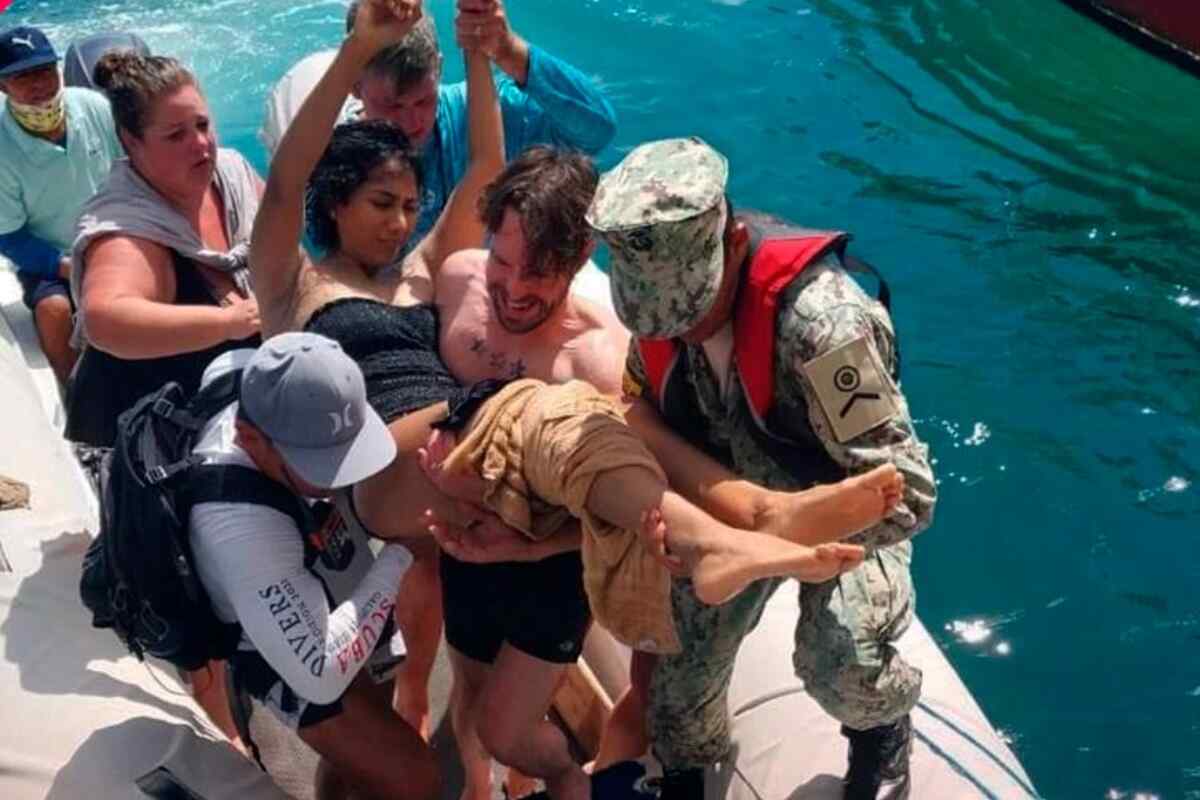 Mujer Turista sobrevive a ataque de tiburón en Galápagos