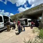 Agentes halla a 125 migrantes centroamericanos en carretera de estado mexicano de Oaxaca