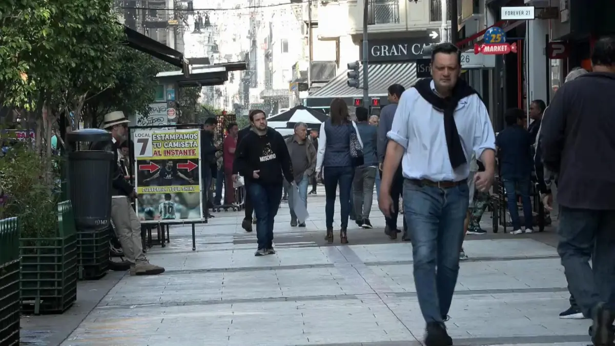 Argentina va a las urnas con una economía sin oxígeno y atrapada en una alta inflación