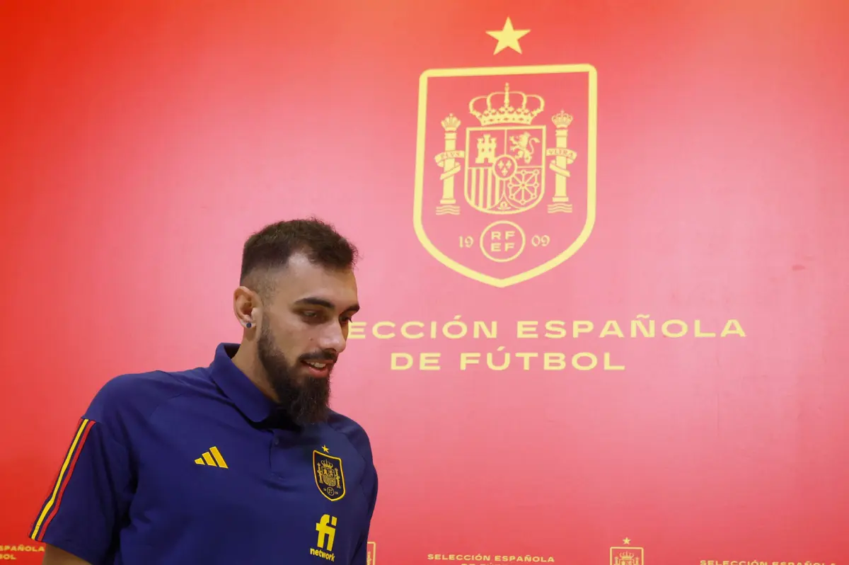Borja Iglesias renuncia a ir a la selección por la actitud de Rubiales
