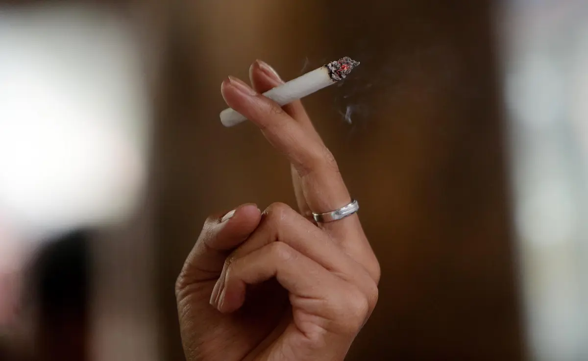 Canadá obliga a que cada cigarrillo contenga avisos sobre los riesgos del tabaco