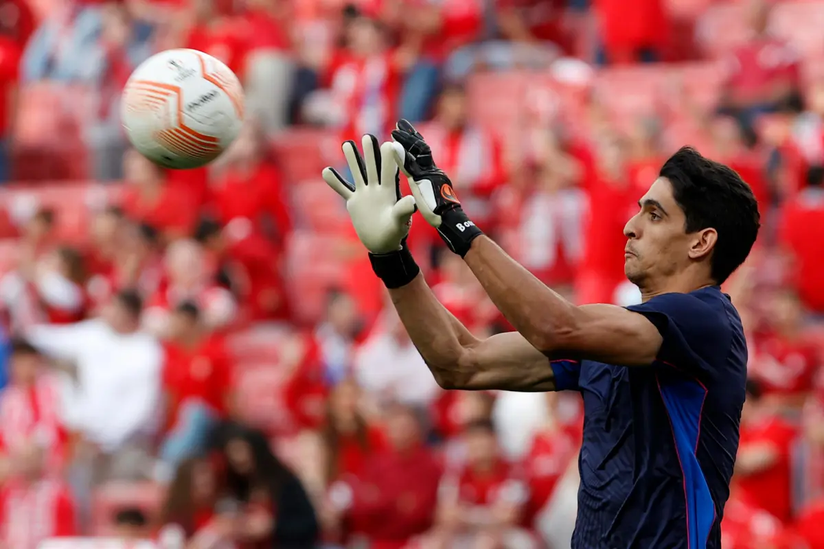 El Al Hilal saudí confirma el fichaje del portero sevillista Bono por tres temporadas