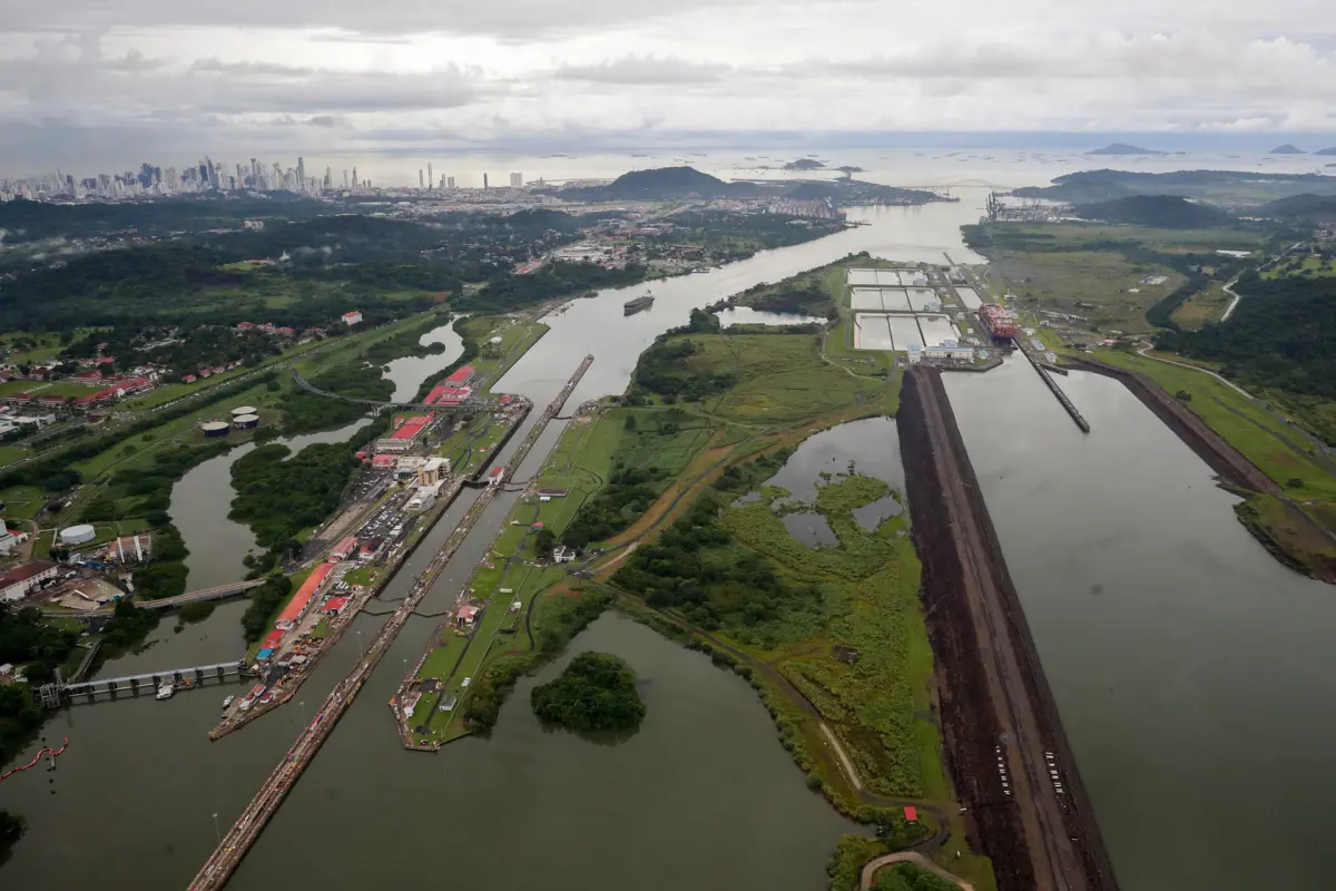 El canal de Panamá proyecta ingresos de 4.776 millones de dólares en el 2024