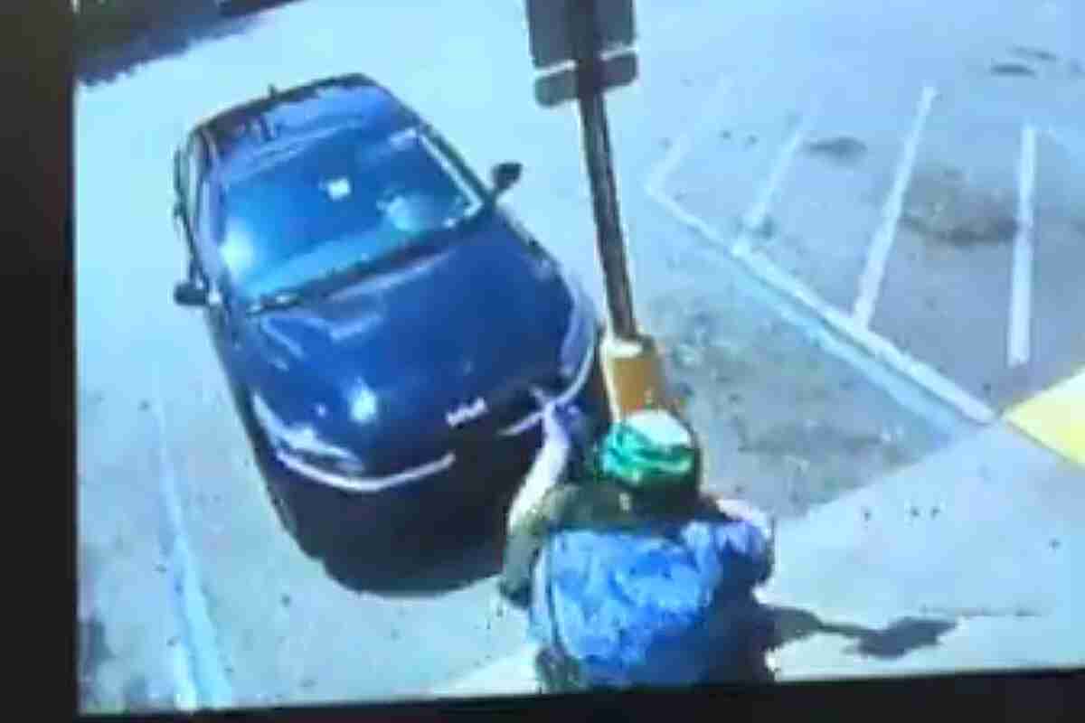 Policía publica video del ataque racista que dejó tres muertos en una tienda de Florida- dollar general- Jacksonville