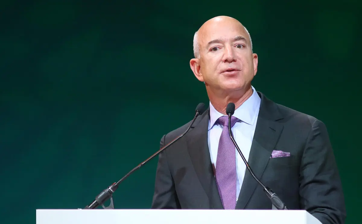 Jeff Bezos compra una mansión por 62 millones de euros en exclusiva isla de Miami Beach