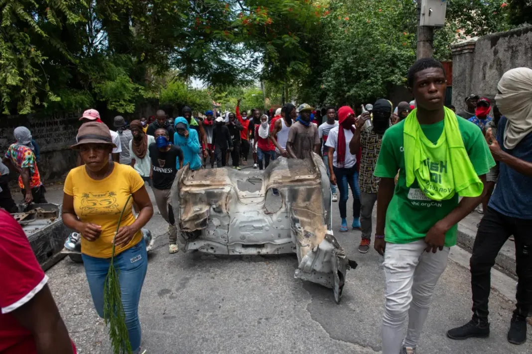 La Policía dispersa violentamente una manifestación contra la inseguridad en Haití