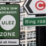 Londres comienza a aplicar una controvertida ampliación de su zona de bajas emisiones