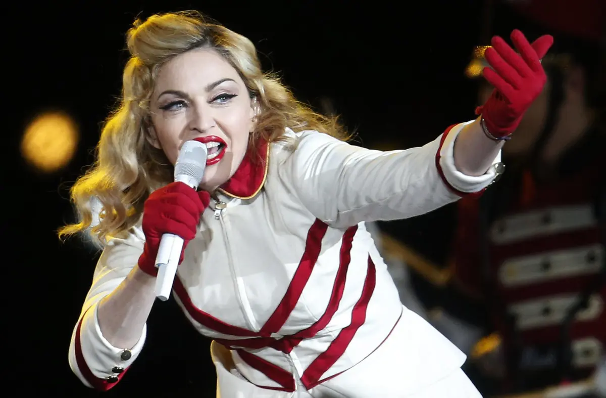 Desfile triunfal de Madonna por cuarenta años de éxitos en Barcelona