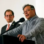 Petro se reúne con el fiscal colombiano por amenazas de la guerrilla del ELN