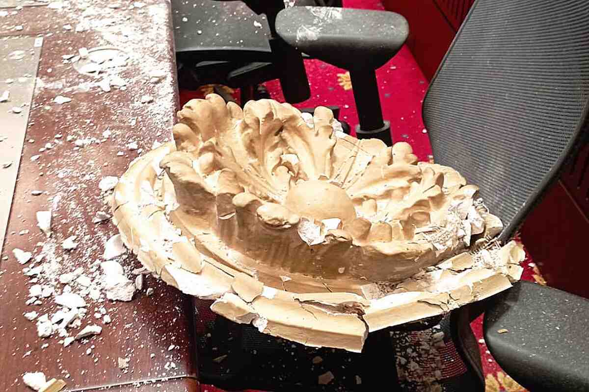 El temblor de hoy en Colombia afectó el Salón Elíptico del Congreso: se cayó parte del techo