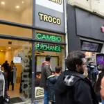 Tsunami electoral en Argentina cataliza salto cambiario y sacude a los mercados