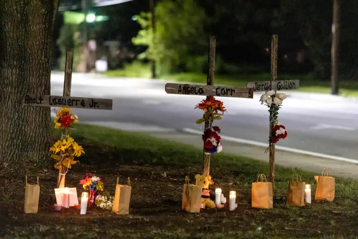 Un guardia evitó matanza en universidad a manos del autor de tiroteo en Jacksonville