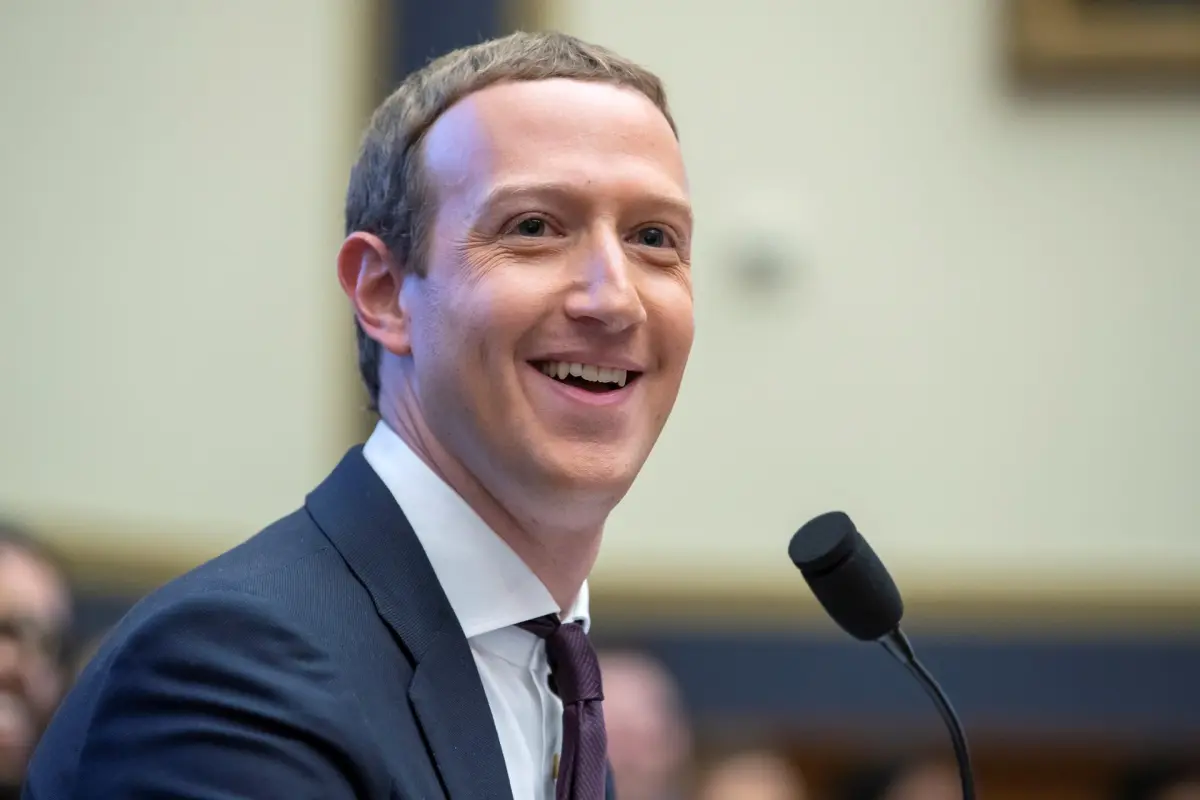 Zuckerberg responde a Elon Musk y afirma estar listo para la pelea