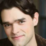 Chris Peluso: Estrella de Broadway de 'Mamma Mia!' y 'Assassins' fallece a los 40 años