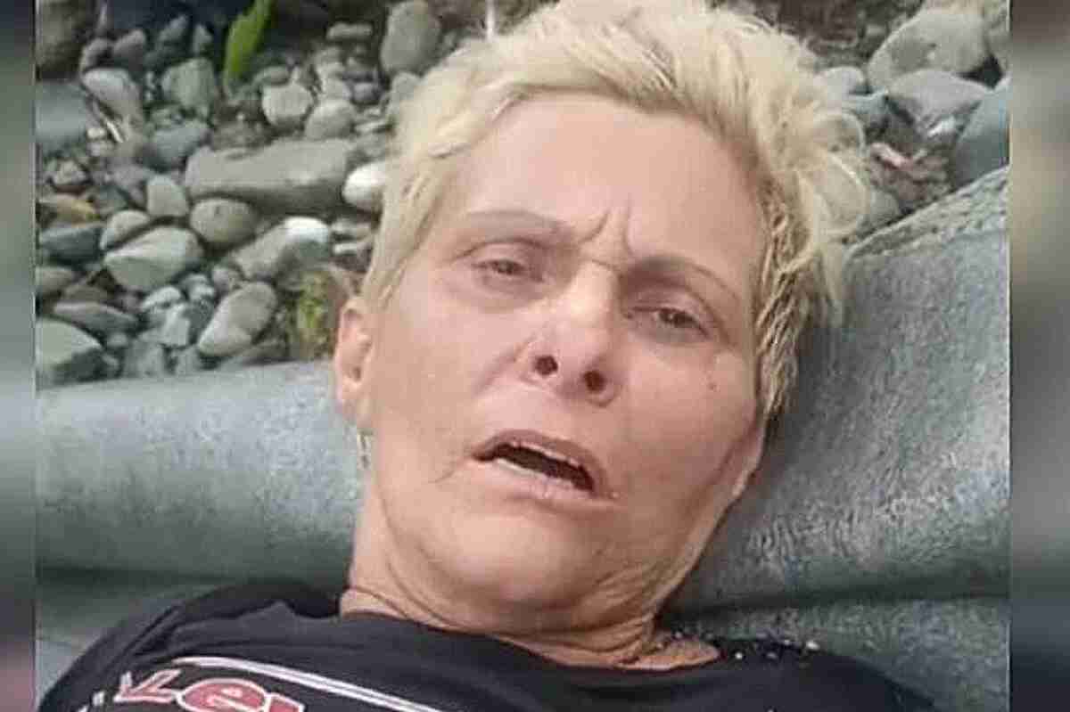 Migrante Abandonada por su Hijo en El Darién es Encontrada con La Pierna Rota