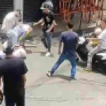 feminicidio en Medellín: Hombre asesina a una mujer con un arma blanca en Medellín y es capturado tras ser agredido por la comunidad