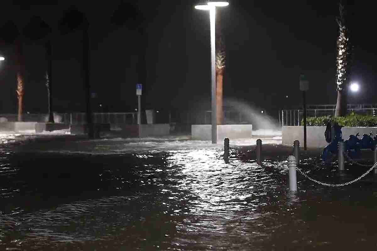 Huracán Idalia toca tierra en Florida como un poderoso huracán de categoría 4