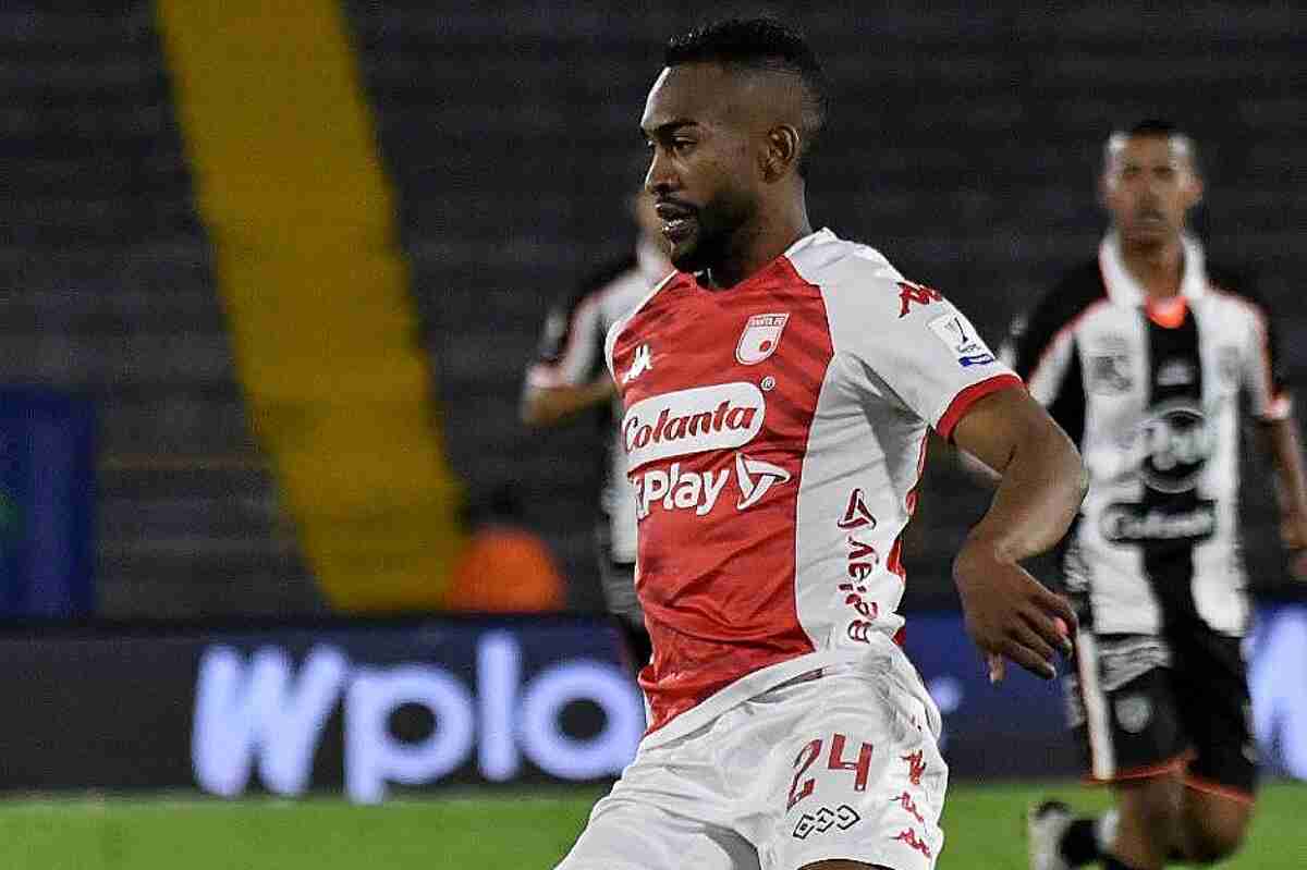 Santa Fe descubre una estafa por Jersson González: La oferta del Estrasburgo era mentira