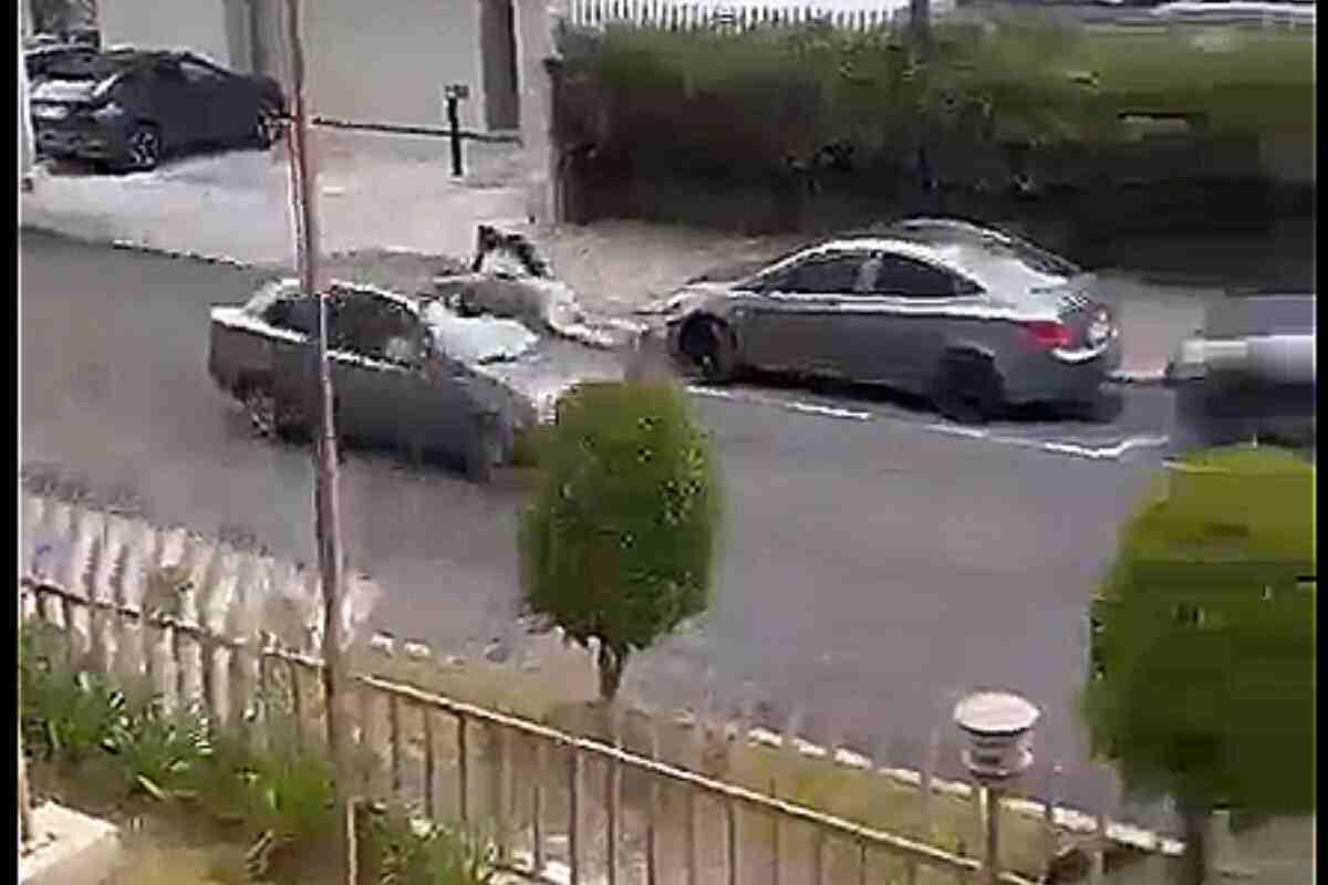 Robo en Quito: mujer es arrastrada por su vehículo mientras pide ayuda