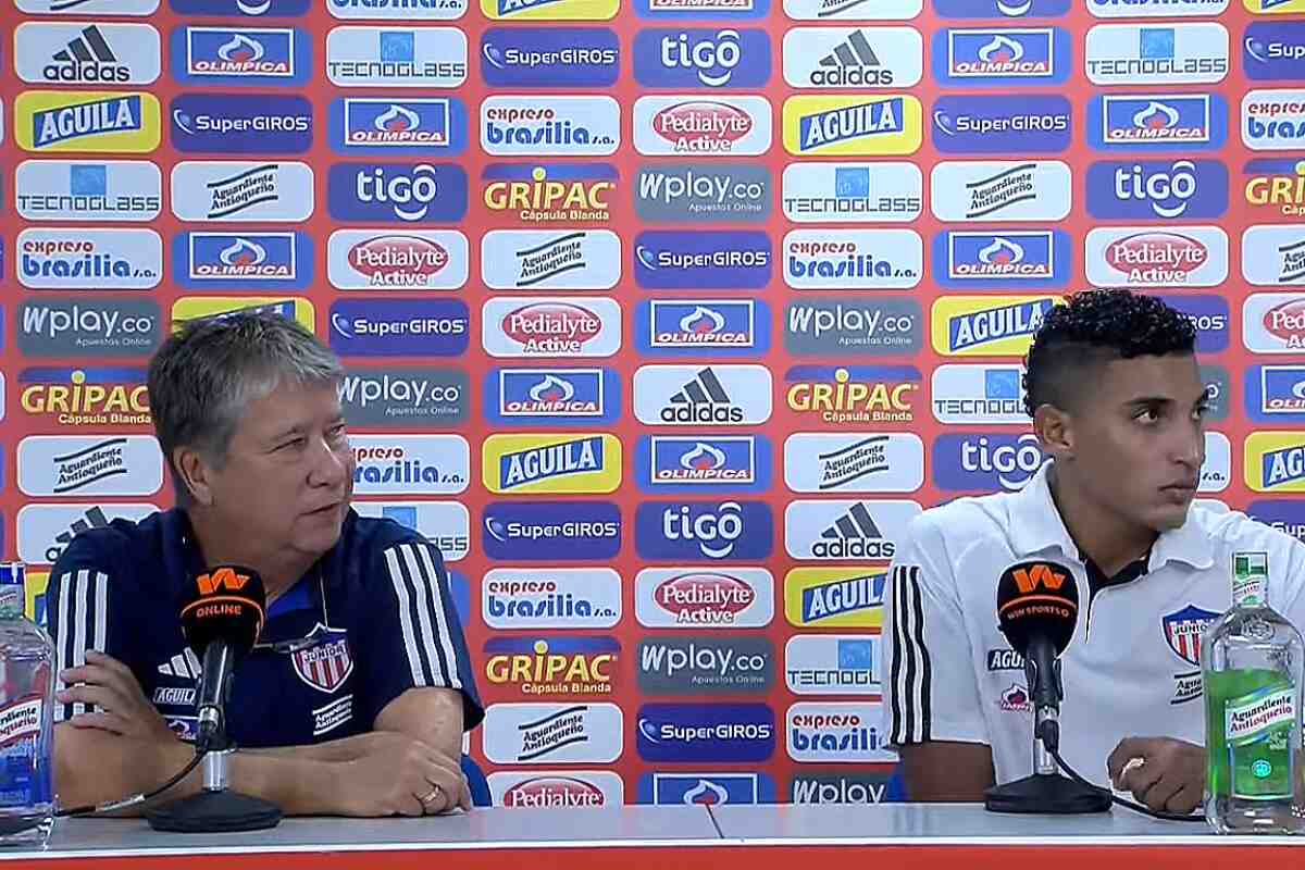 La rueda de prensa que se hizo viral: 'Bolillo' Gómez y Gabriel Fuentes se enfrentan a periodistas tras empate del Junior