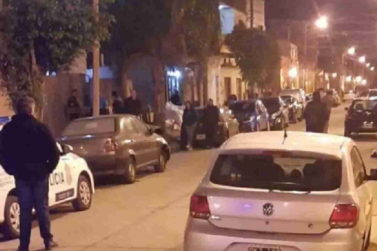 Un joven mató a puñaladas a su hermana de 14 años en San Fernando y le avisó a su padre por teléfono