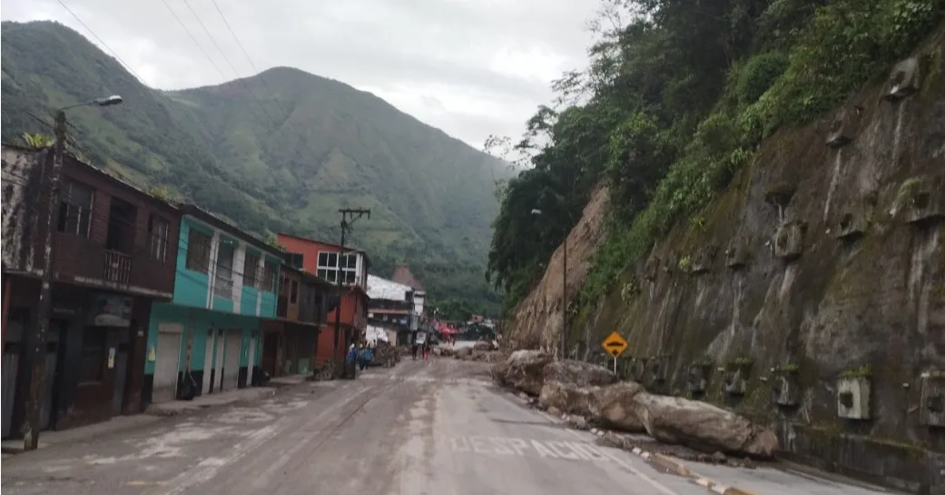 Así avanza el proceso para reabrir la vía Bogotá-Villavicencio afectada por un deslizamiento