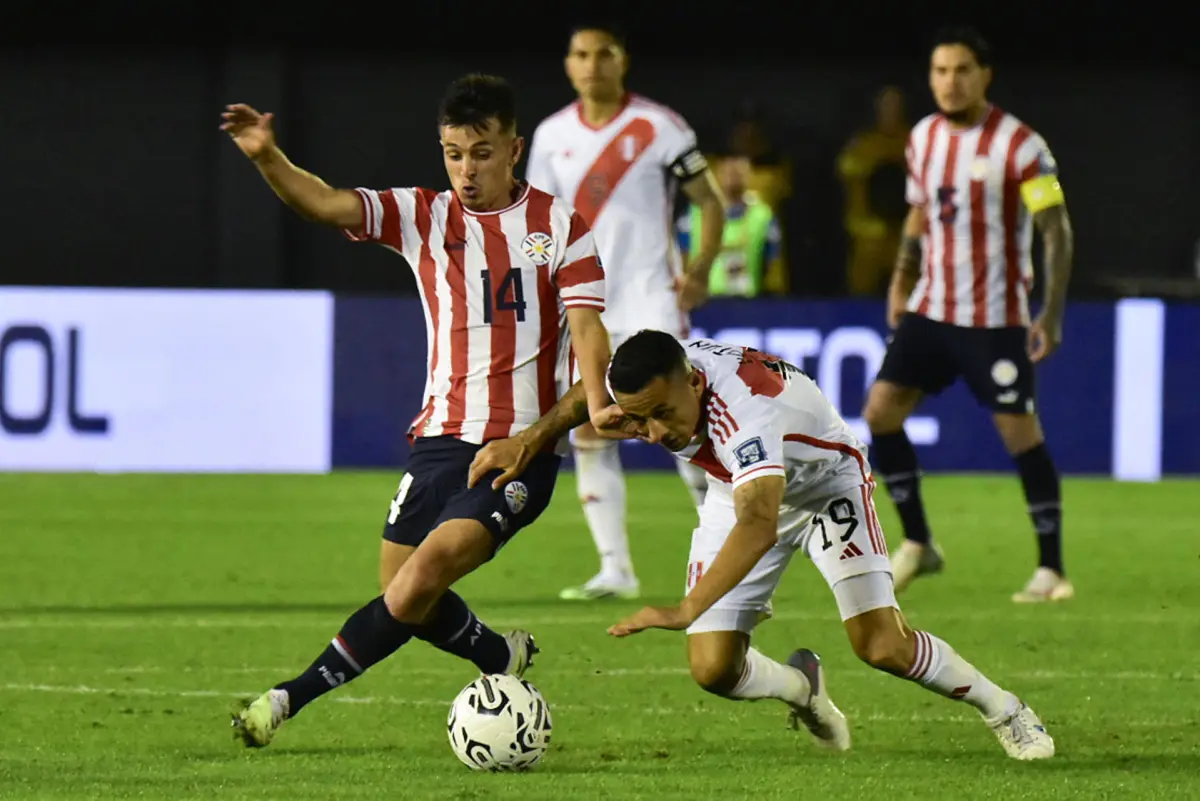 0-0. Paraguay deja escapar puntos en casa ante un Perú que termina con 10 jugadores