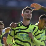 0-4. El Arsenal golea, Saka se lesiona