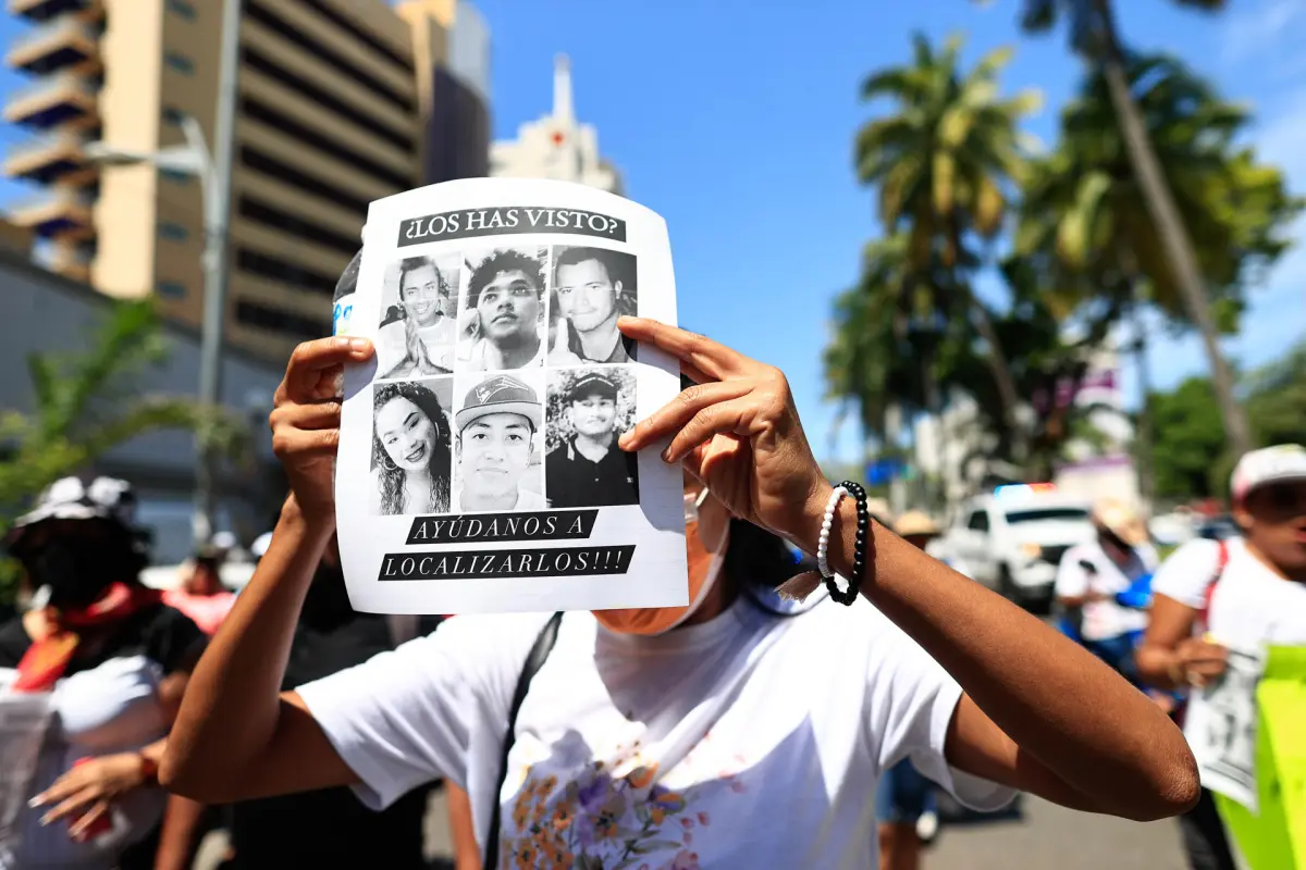 Activistas y familiares protestan por la desaparición de 7 personas en Acapulco