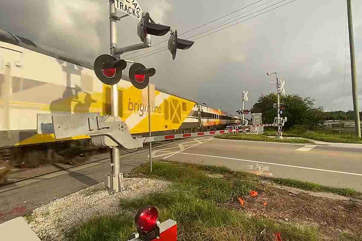 Brightline lanza su servicio de trenes eléctricos entre Miami y Orlando: precios, horarios y detalles