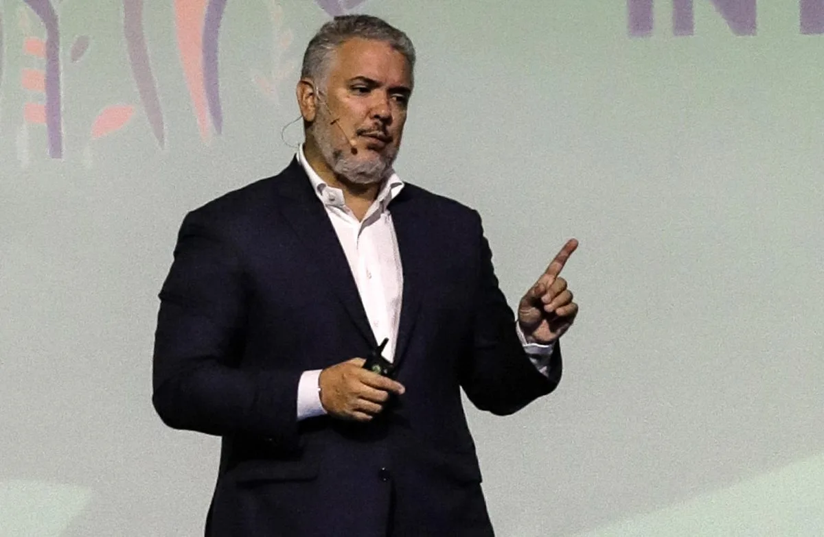 Duque tilda a los progresistas de pobresistas y llama a enfrentarlos