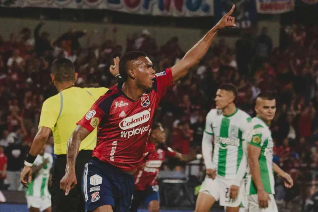 EL DIM vence al Atlético Nacional en un clásico paisa de alta tensión