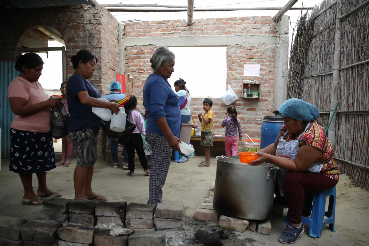 El Niño empuja con fuerza las puertas del hambre en Perú