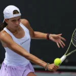 La colombiana Emiliana Arango avanza a octavos de final