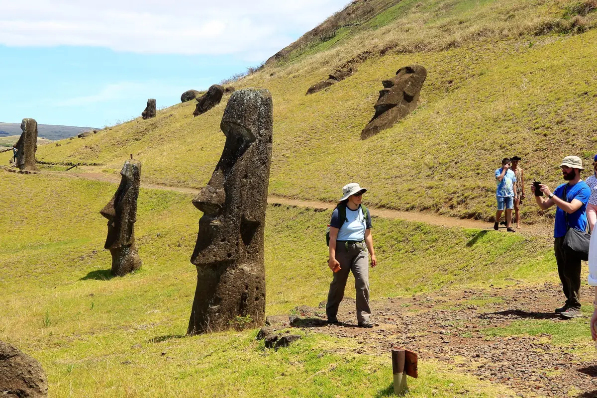 La remota Isla de Pascua volverá a tener vuelos diarios tras la pandemia