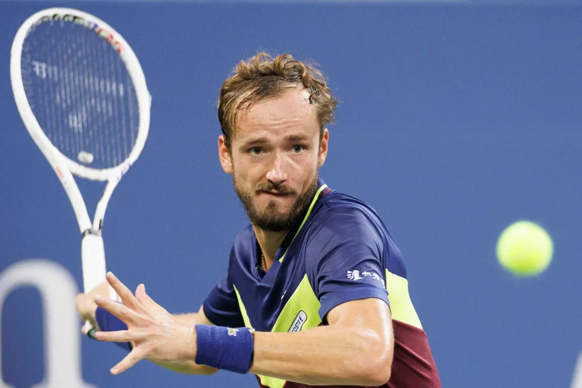 Medvedev funde a De Miñaur y se asoma a una posible semifinal contra Alcaraz