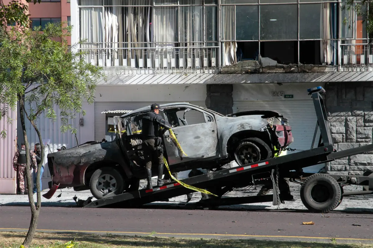 Prisión preventiva para seis detenidos por la explosión de un coche bomba en Ecuador