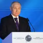 Parlamento - Putin anima a los países latinoamericanos a ingresar en BRICS en conferencia parlamentaria