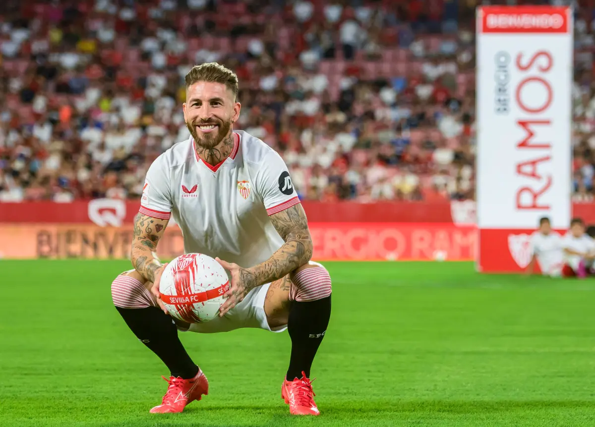 Sergio Ramos acelera la puesta a punto ante su posible debut del domingo