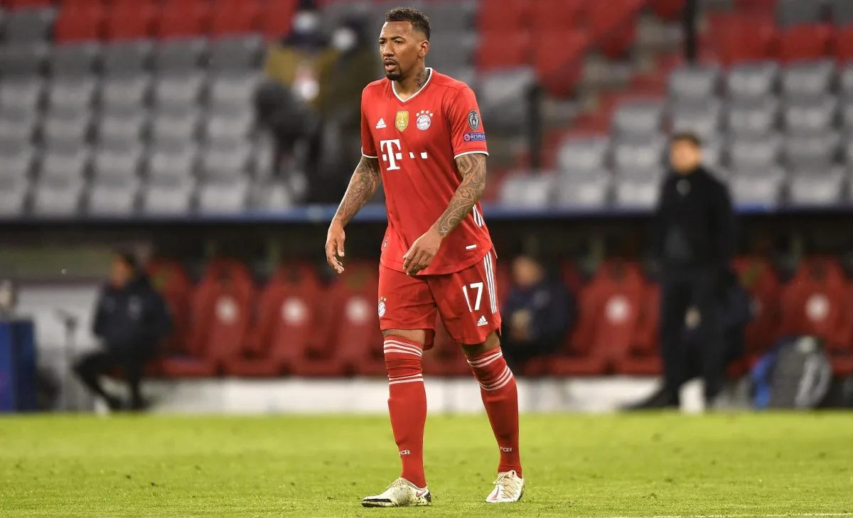 Tribunal alemán anula sentencia contra Boateng por violencia de género