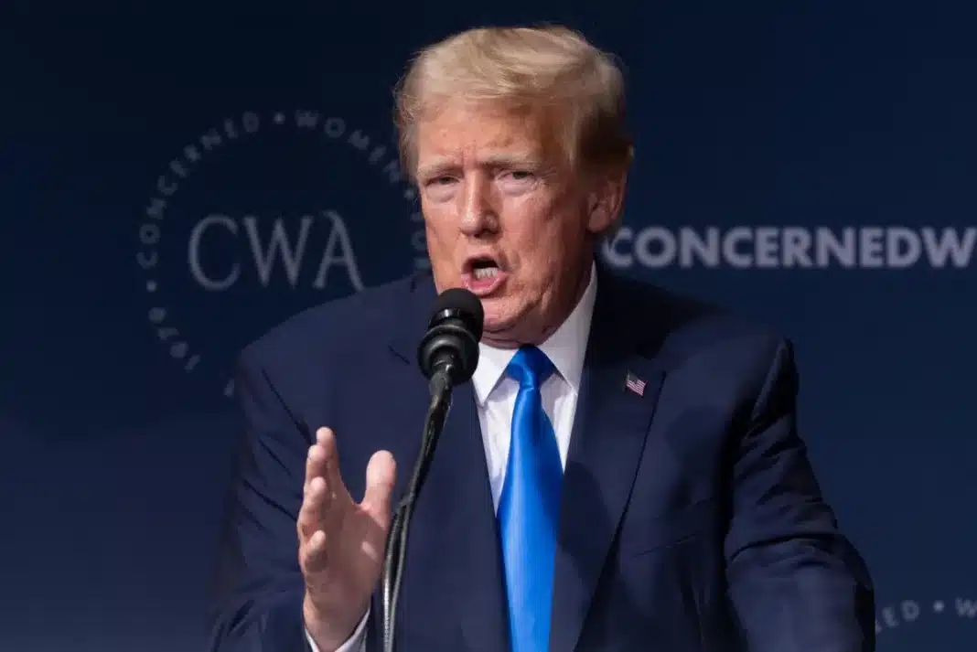 Trump insinúa que el resto de aspirantes presidenciales solo buscan trabajo en el Gobierno