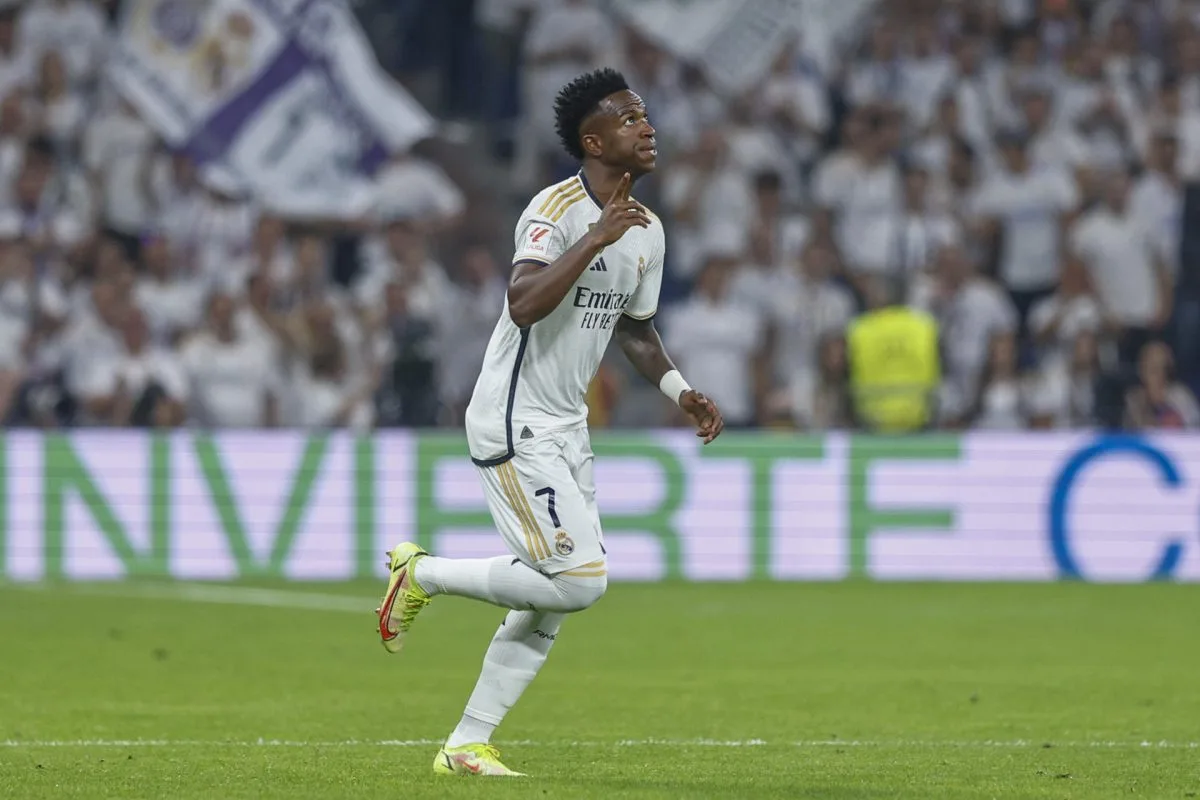 Vinícius -Tenemos que seguir fuertes para ganar la Liga